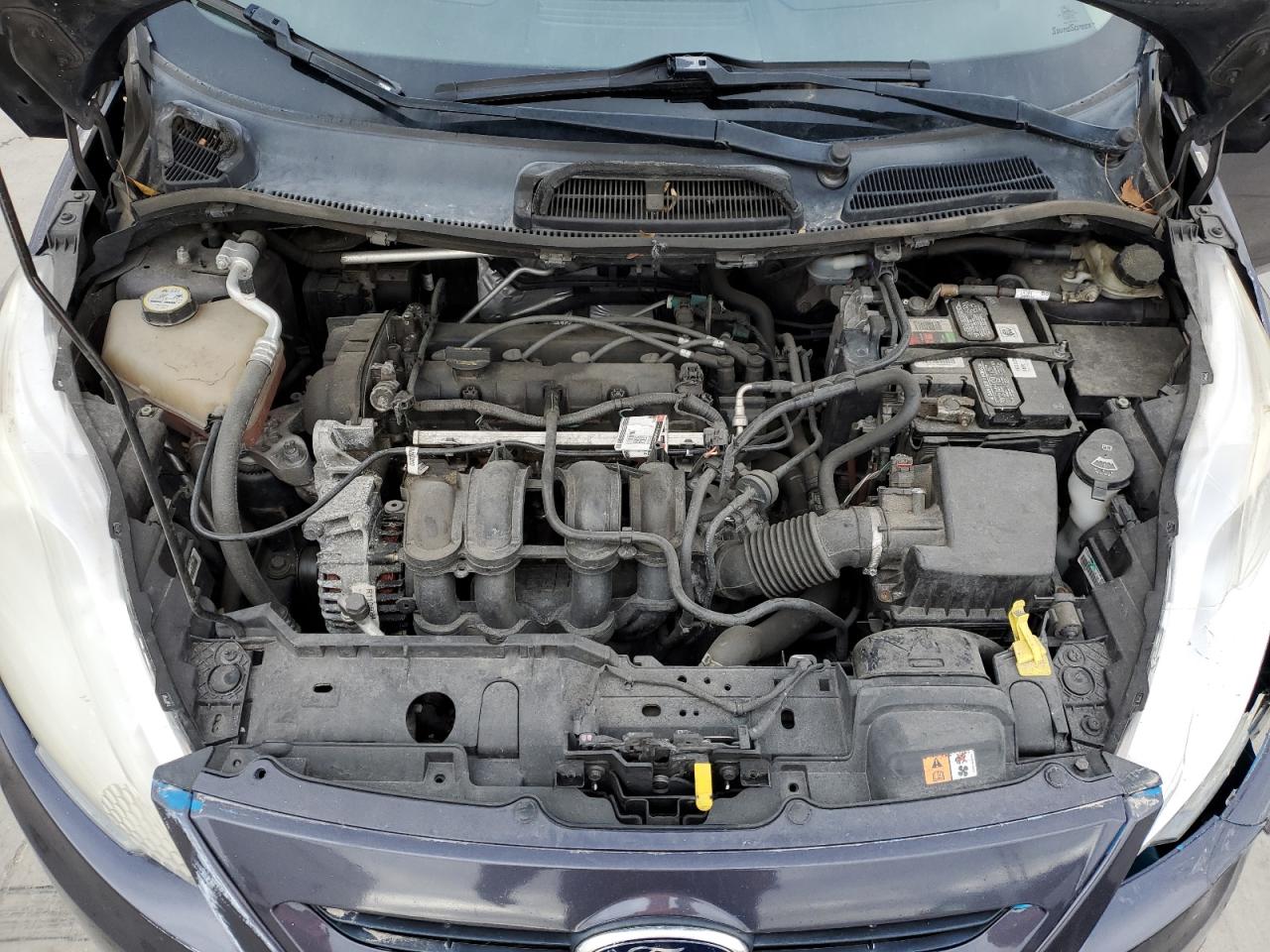 2013 Ford Fiesta - Image 11