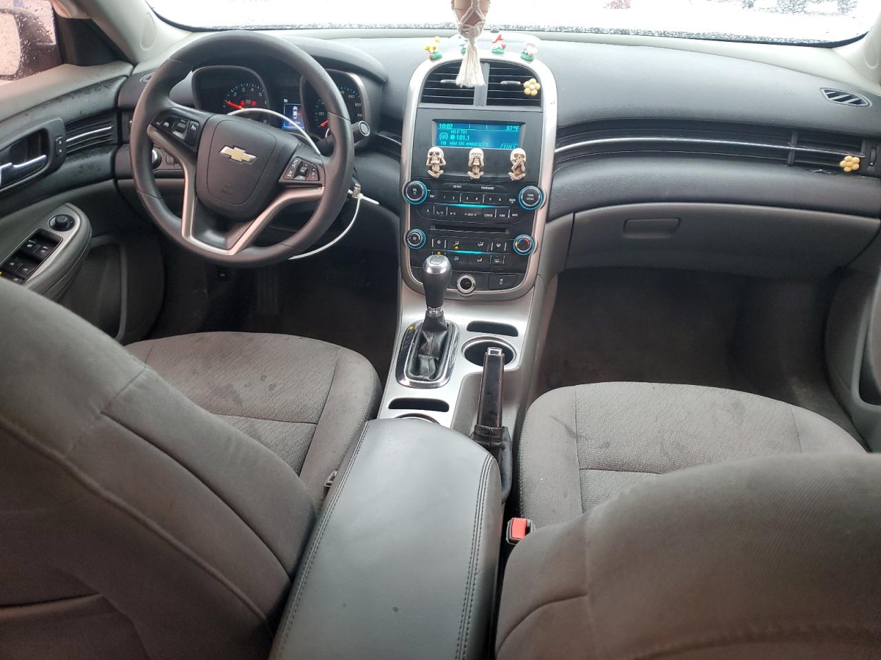 2015 Chevrolet Malibu - Image 8