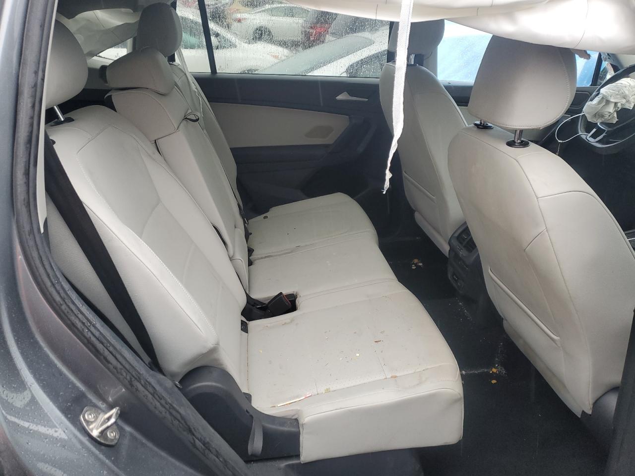 2019 Volkswagen Tiguan - Image 12