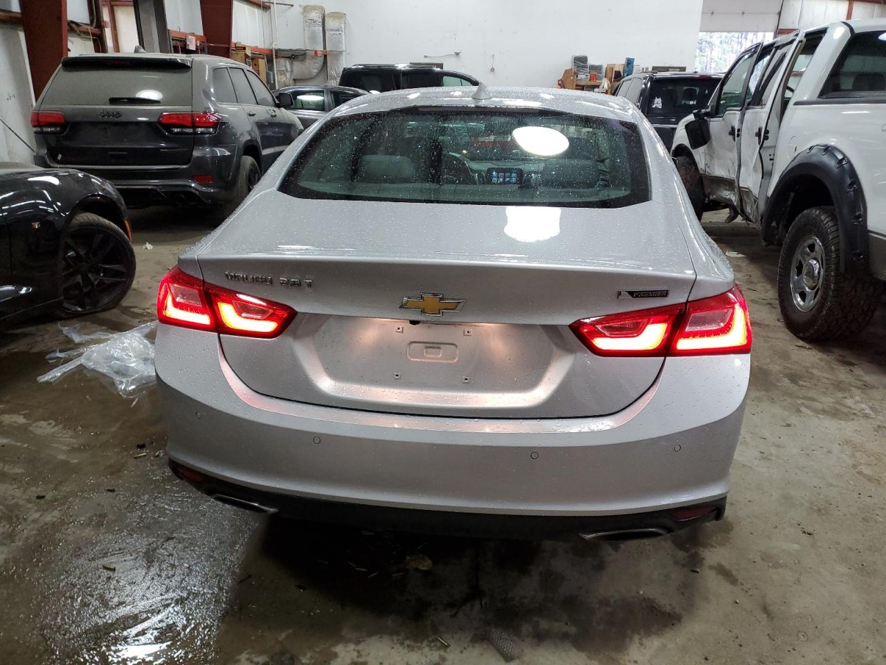 2018 Chevrolet Malibu - Image 6