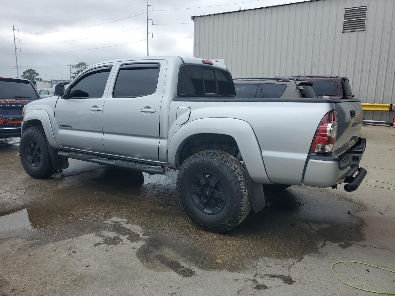2011 Toyota Tacoma - Image 2