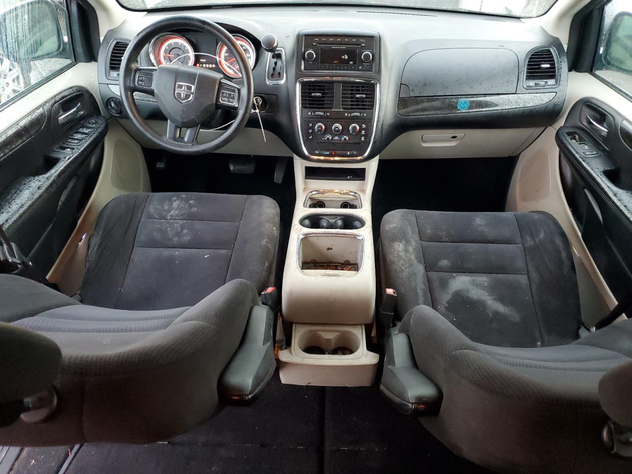 2015 Dodge Caravan - Image 8