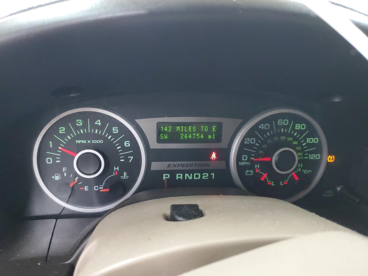 2005 Ford Expedition - Image 9