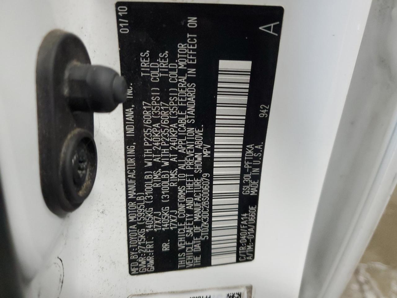 2011 Toyota Sienna - Image 13