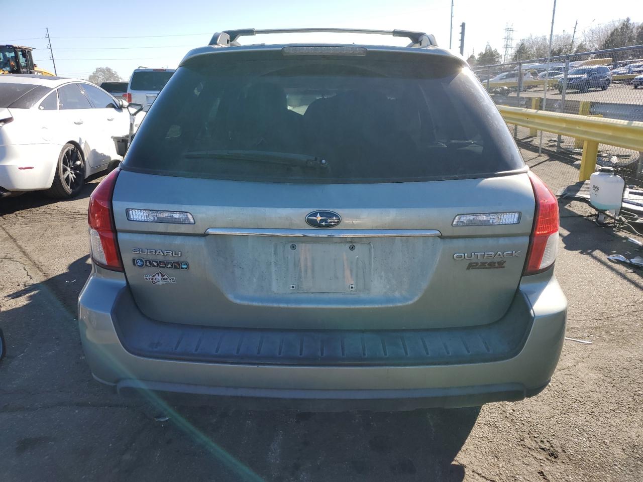 2009 Subaru Outback - Image 6