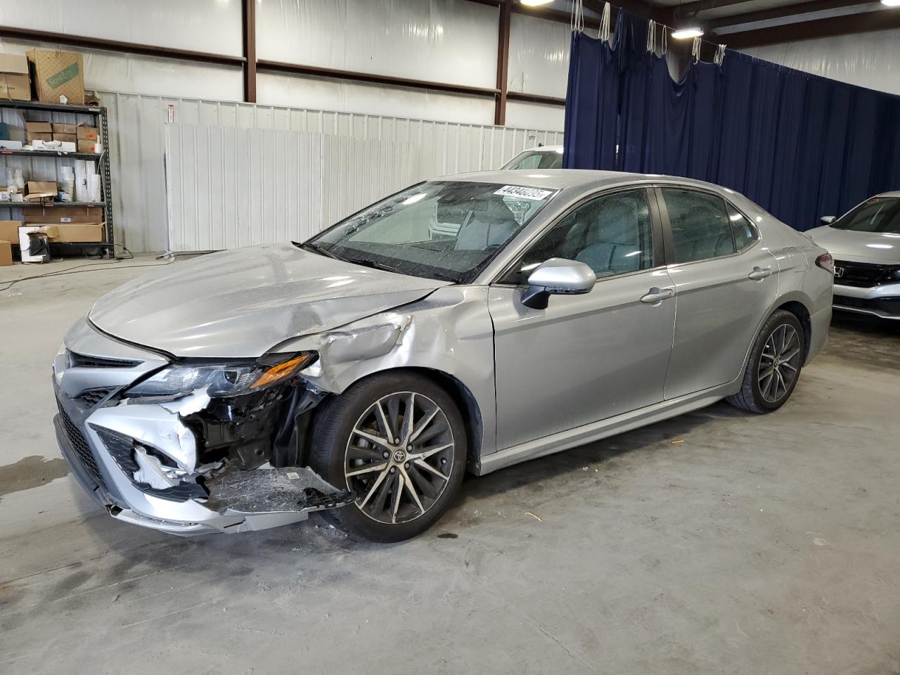 2022 Toyota Camry - Image 1