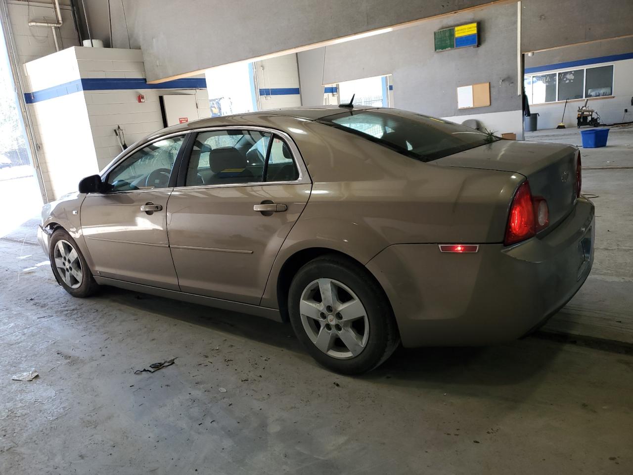 2008 Chevrolet Malibu - Image 2