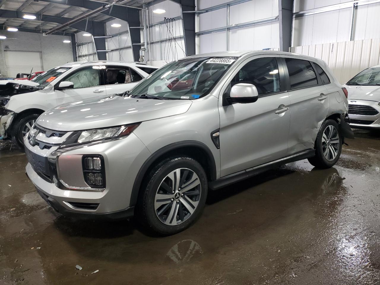 2021 Mitsubishi Outlander - Image 1