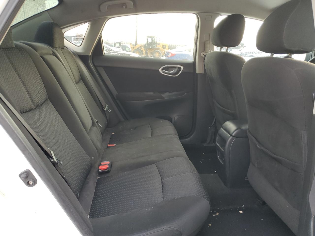 2013 Nissan Sentra - Image 10