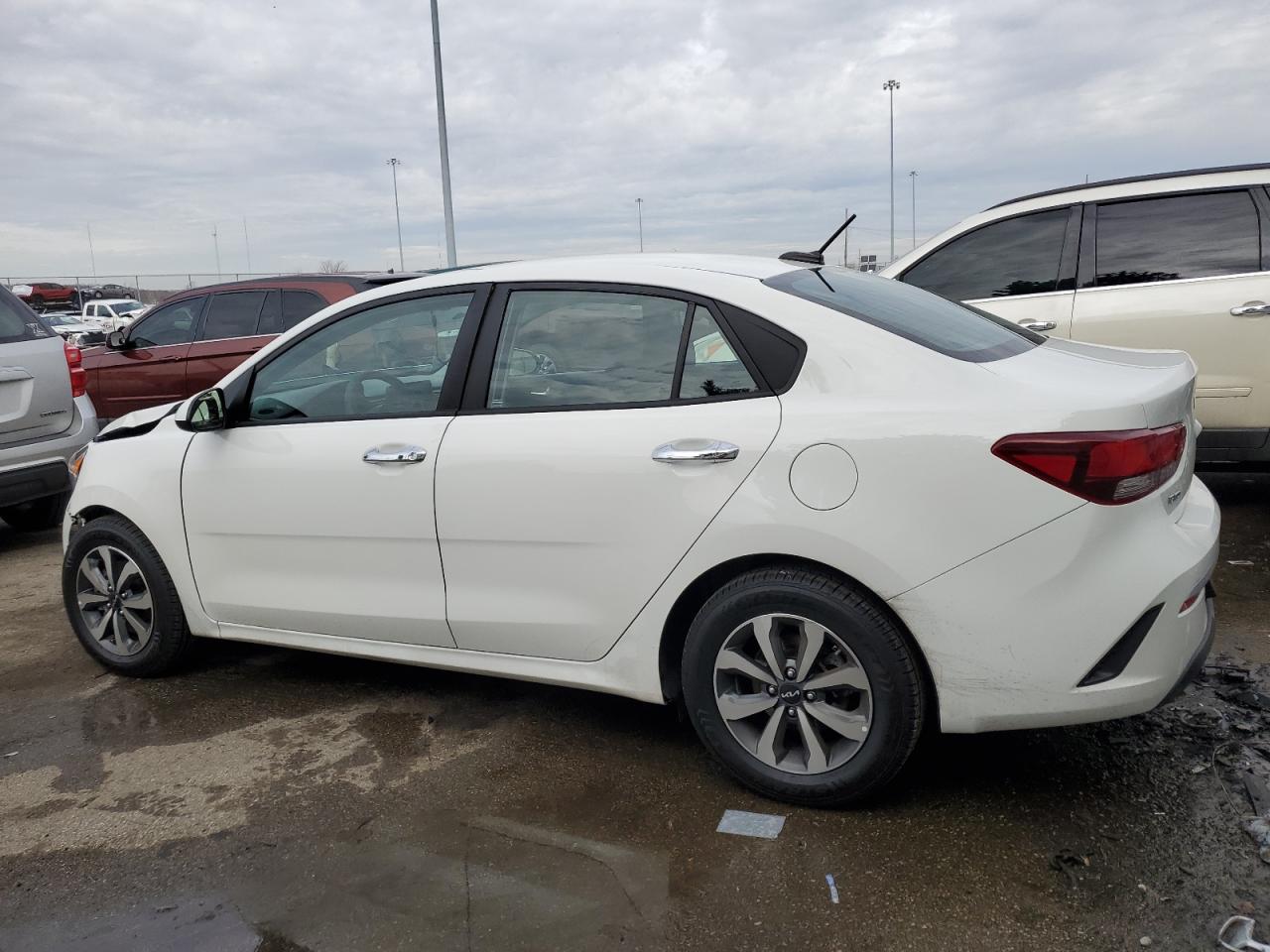 2023 Kia Rio - Image 2