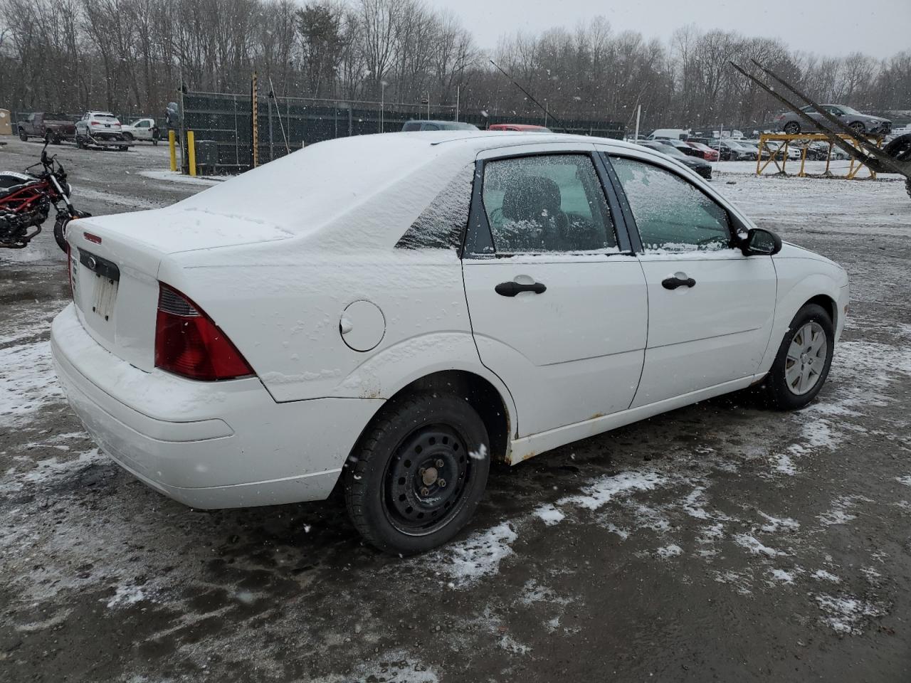 2007 Ford Focus - Image 3