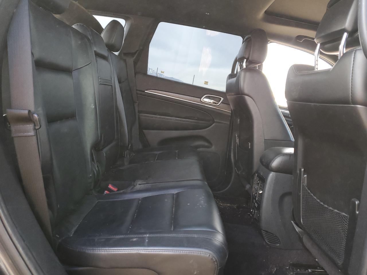 2018 Jeep Grand Cherokee - Image 10