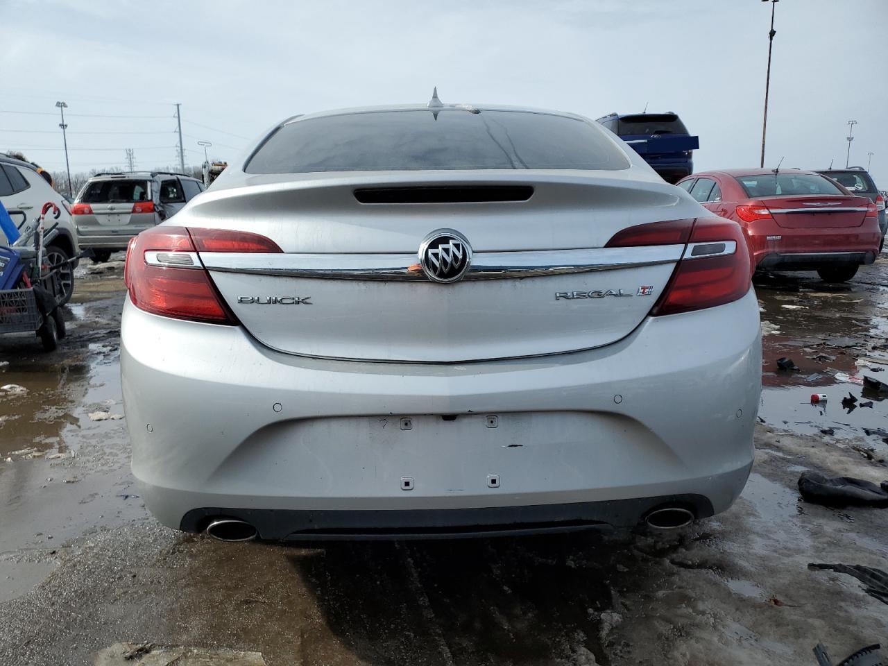 2014 Buick Regal - Image 6