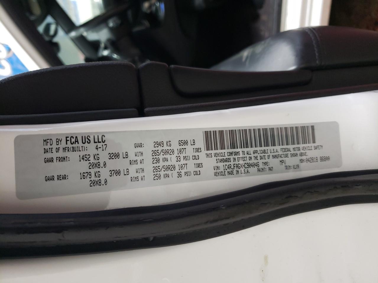 2017 Jeep Grand Cherokee - Image 13