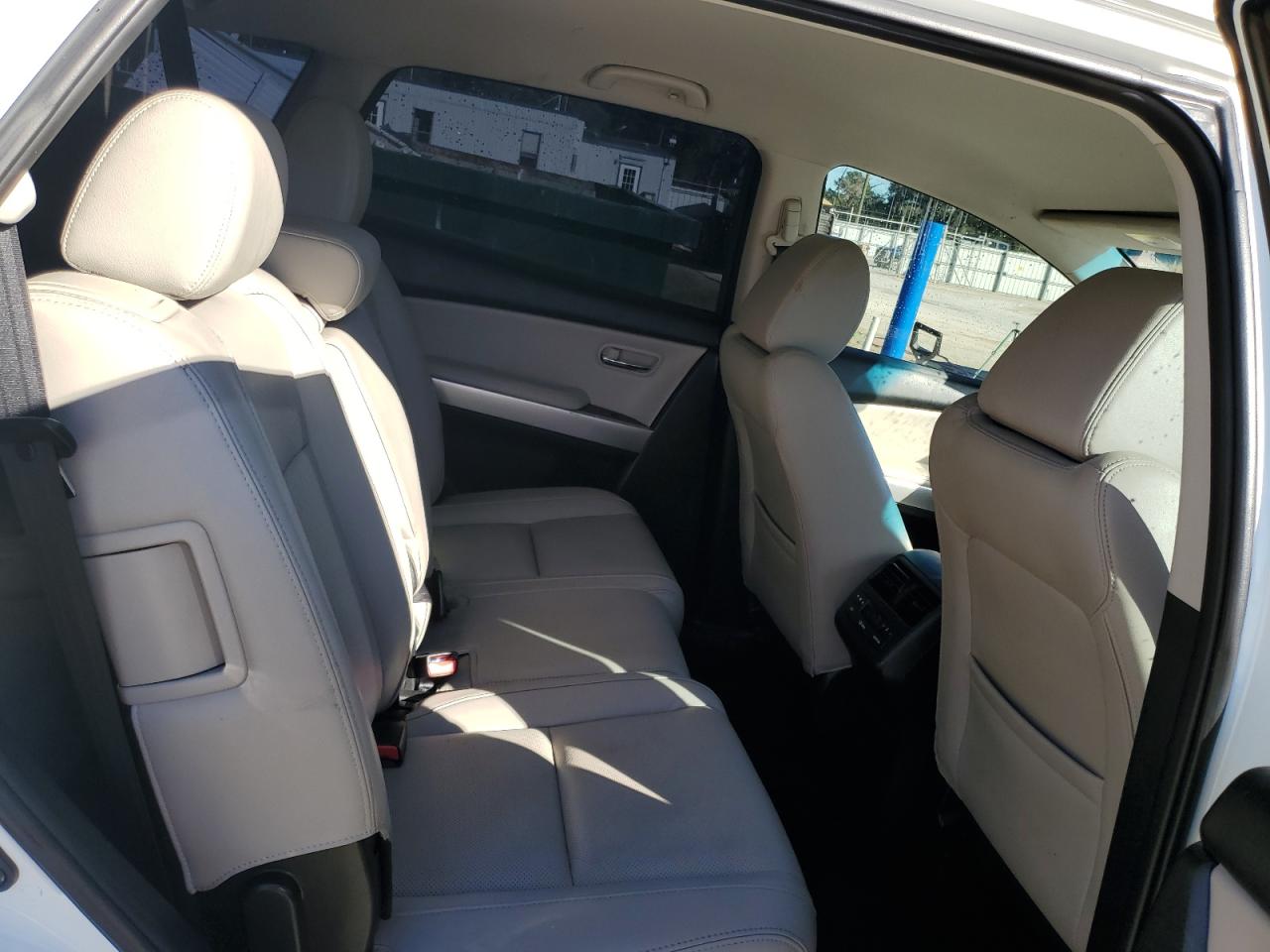 2015 Mazda CX-9 - Image 11