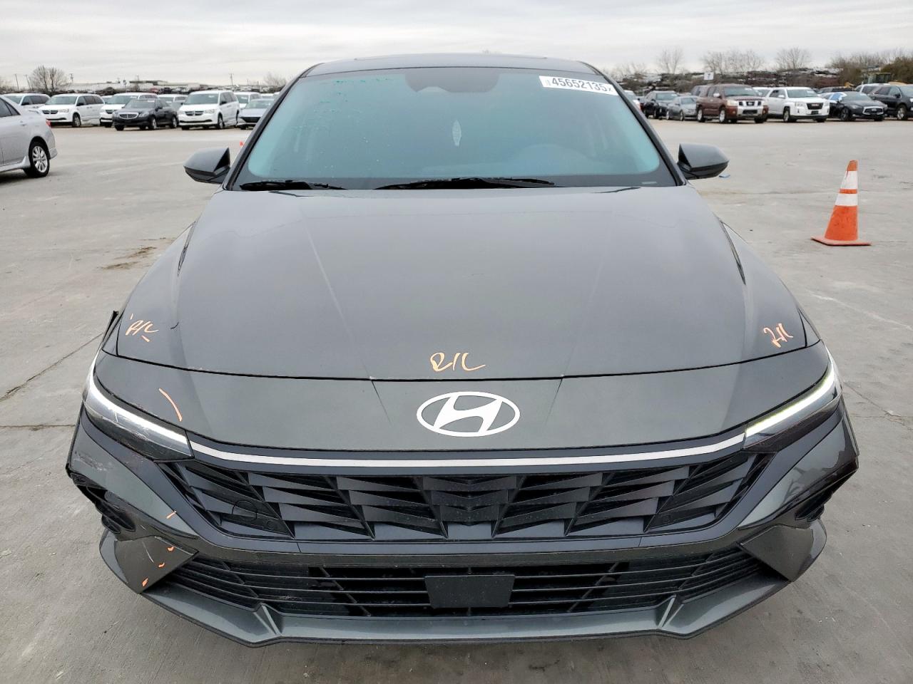 2024 Hyundai Elantra - Image 5