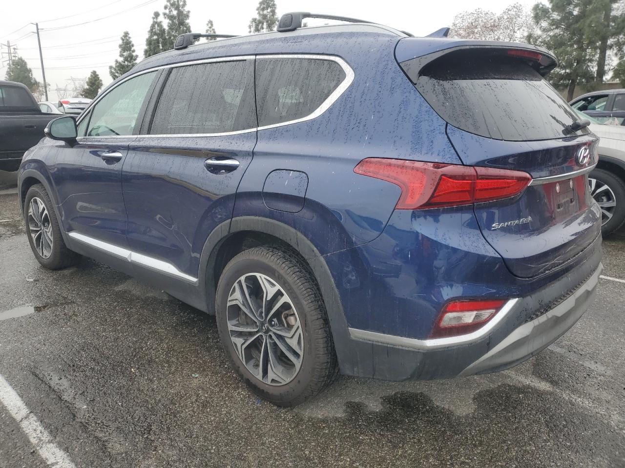 2020 Hyundai Santa Fe - Image 2