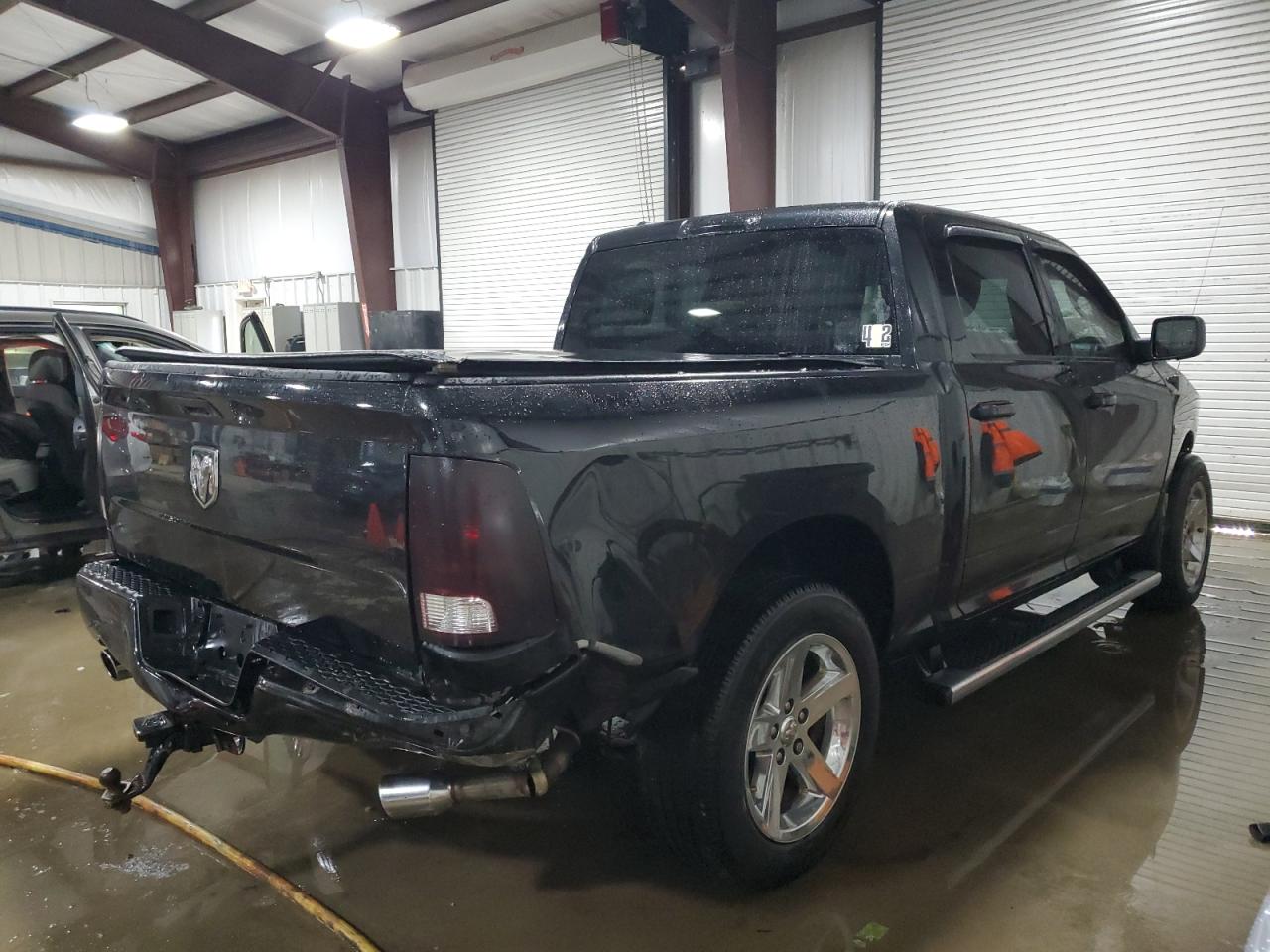 2015 RAM 1500 - Image 3