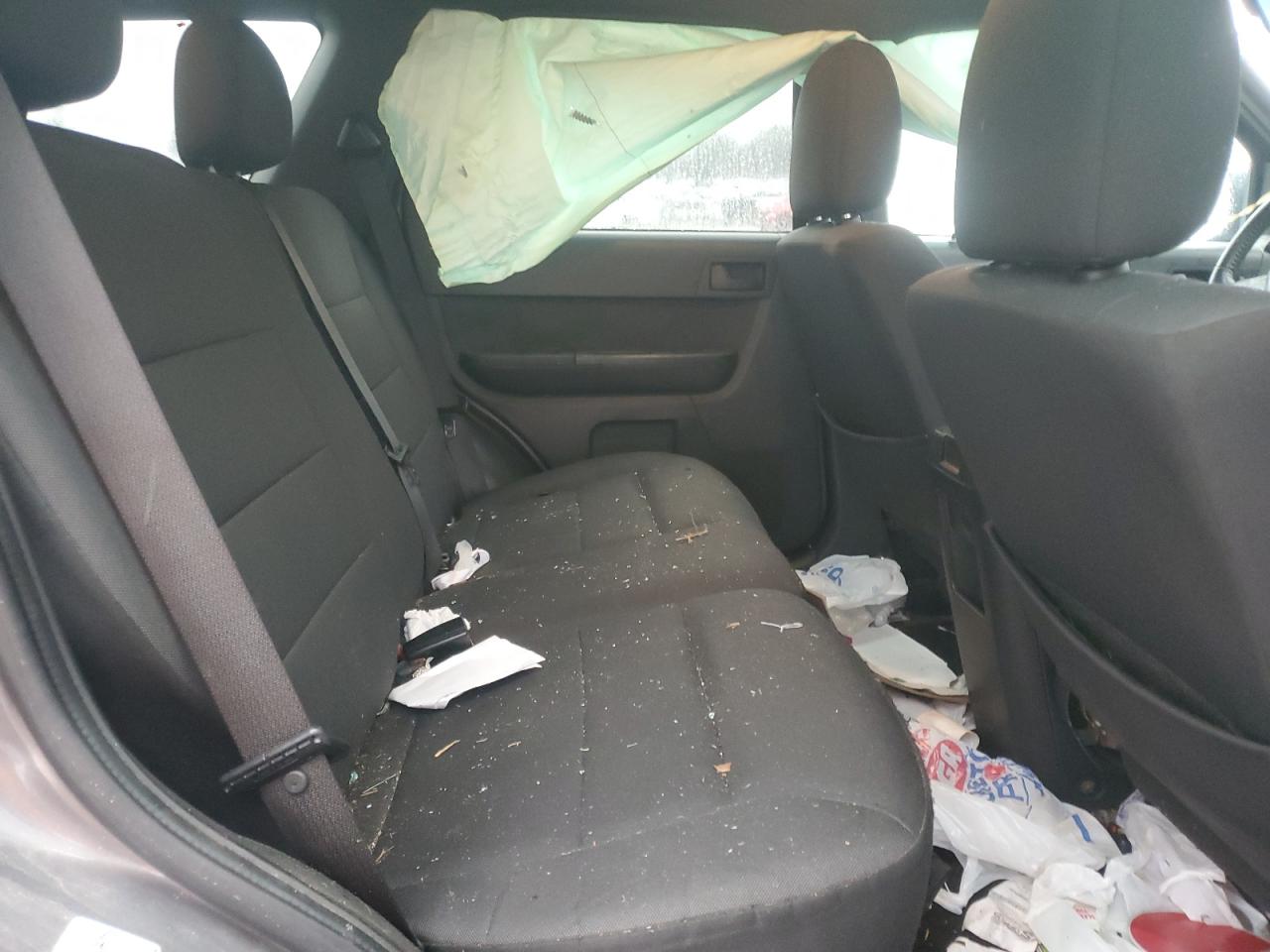 2011 Ford Escape - Image 12