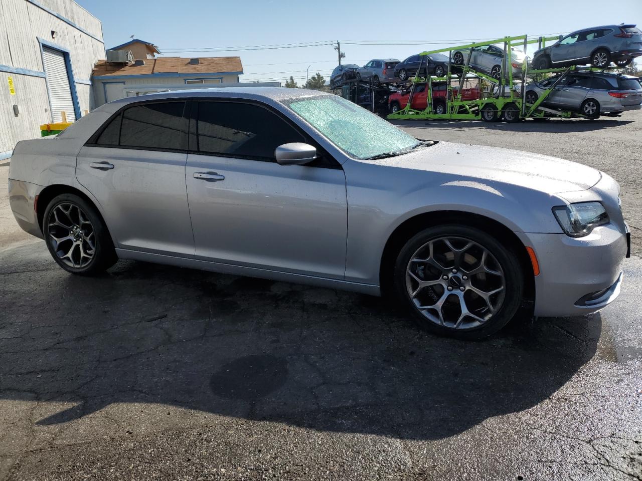2018 Chrysler 300 - Image 4