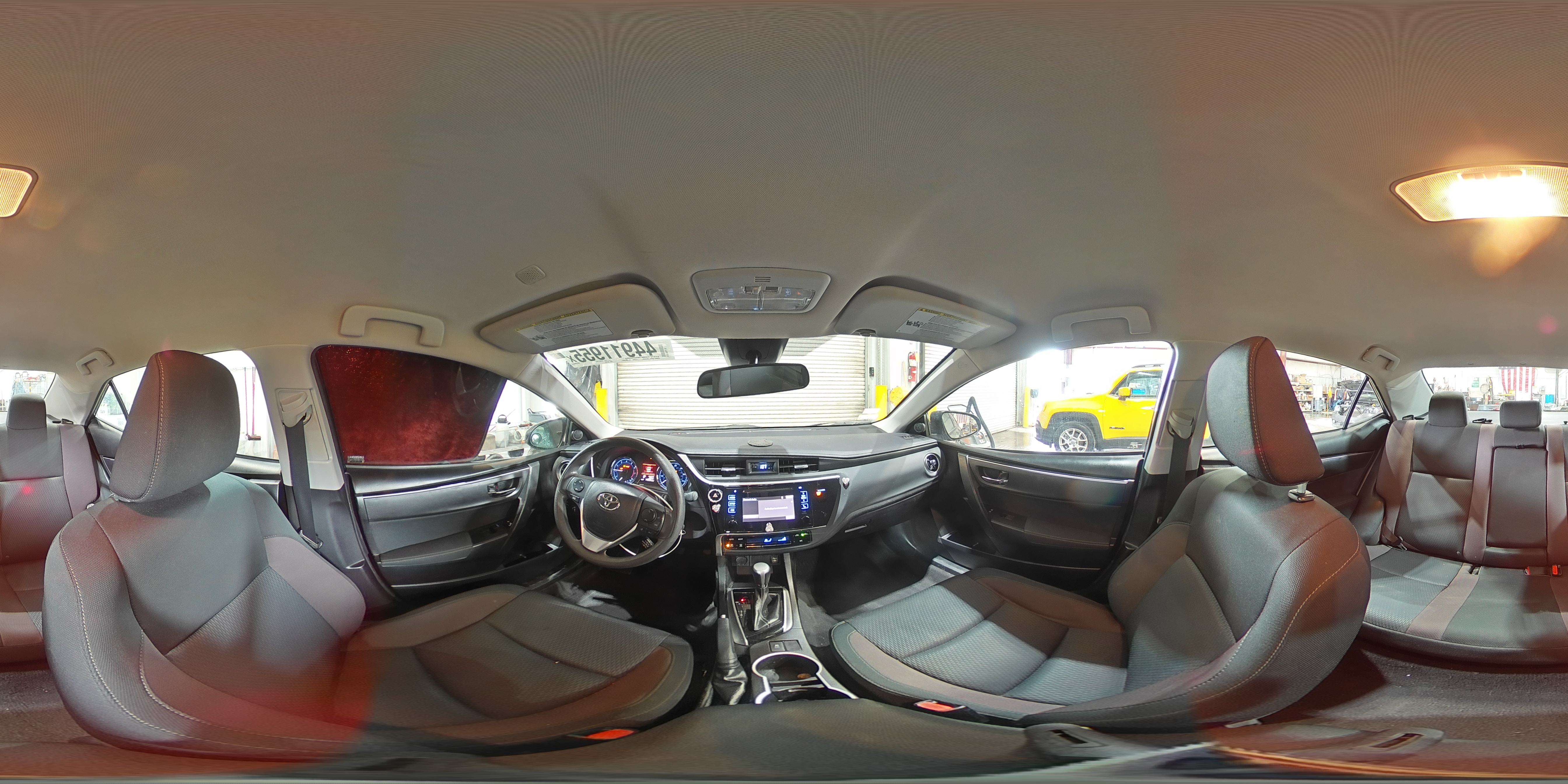 2018 Toyota Corolla - Image 15