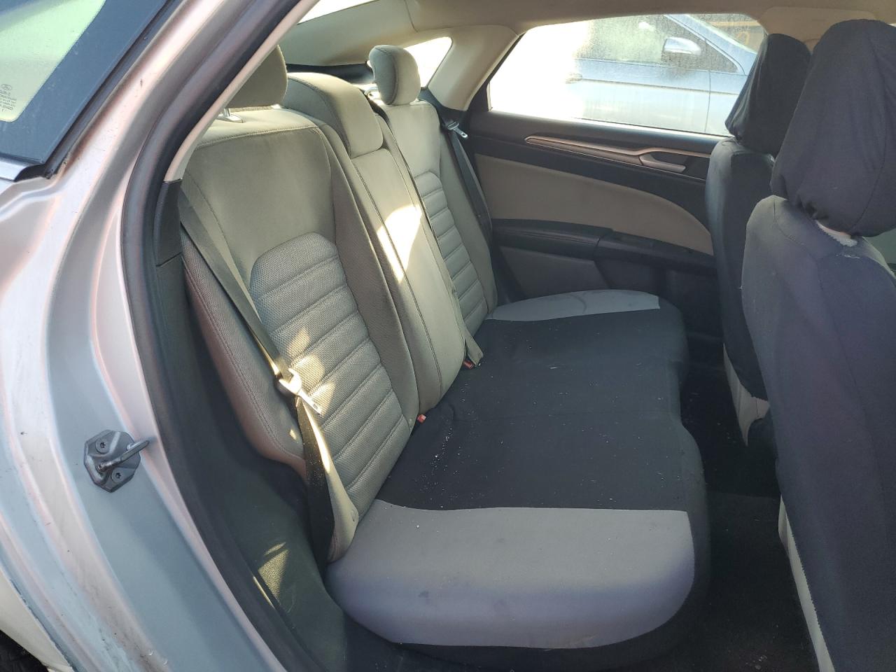 2017 Ford Fusion - Image 10