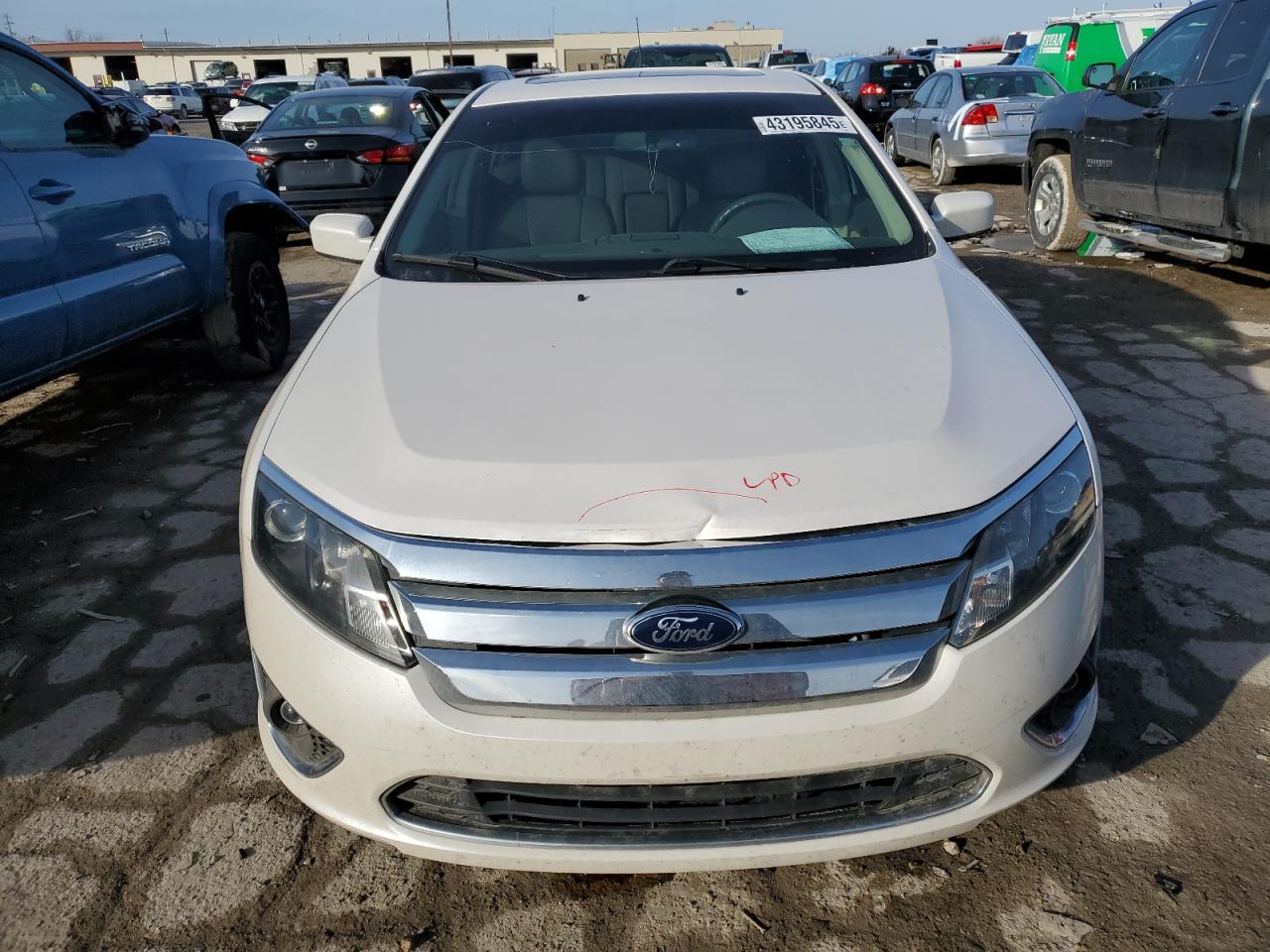 2011 Ford Fusion - Image 5