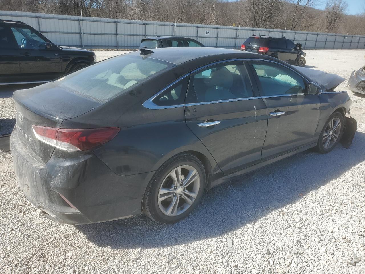 2018 Hyundai Sonata - Image 3