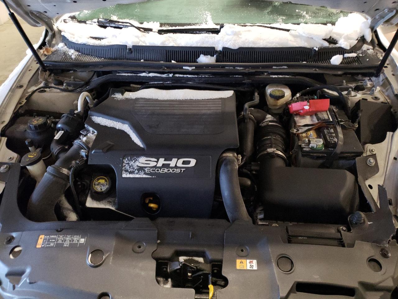2015 Ford Taurus - Image 11
