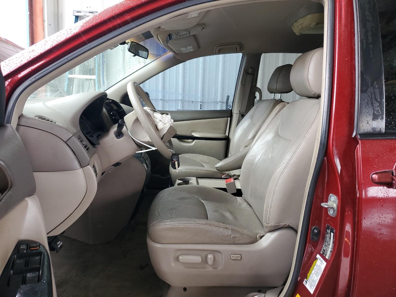 2005 Toyota Sienna - Image 7