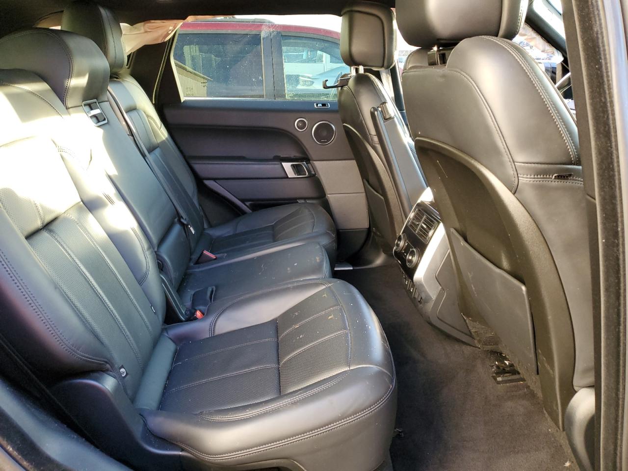 2019 Land Rover Range Rover - Image 11