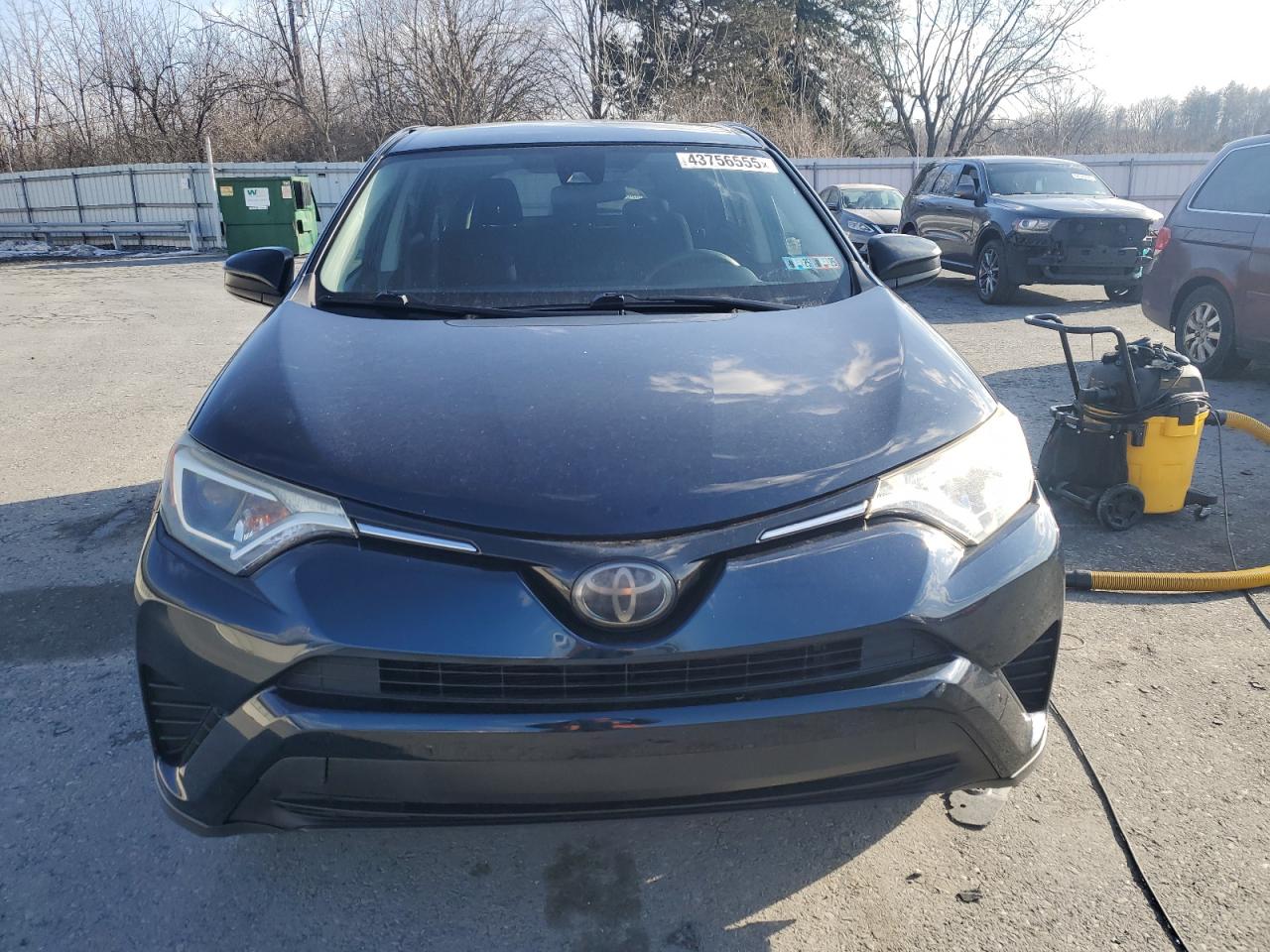 2018 Toyota RAV 4 - Image 5