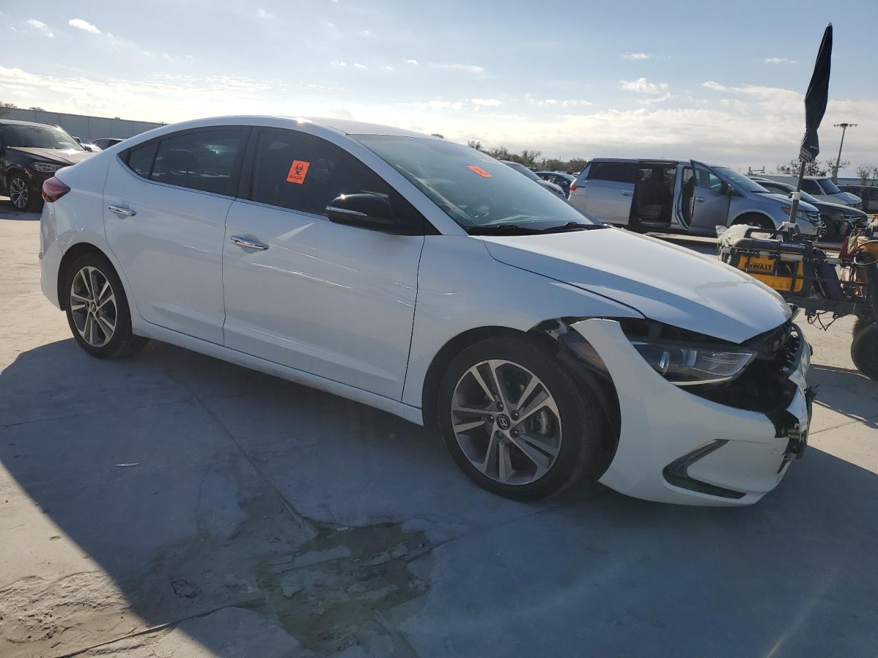 2017 Hyundai Elantra - Image 4