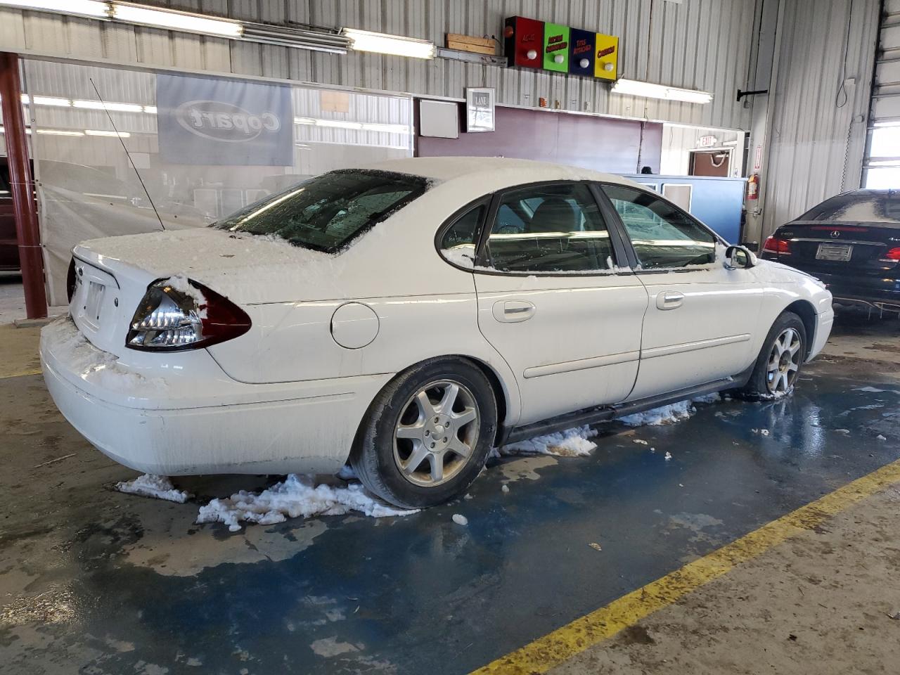 2006 Ford Taurus - Image 3