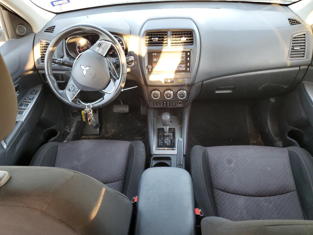 2019 Mitsubishi Outlander - Image 8
