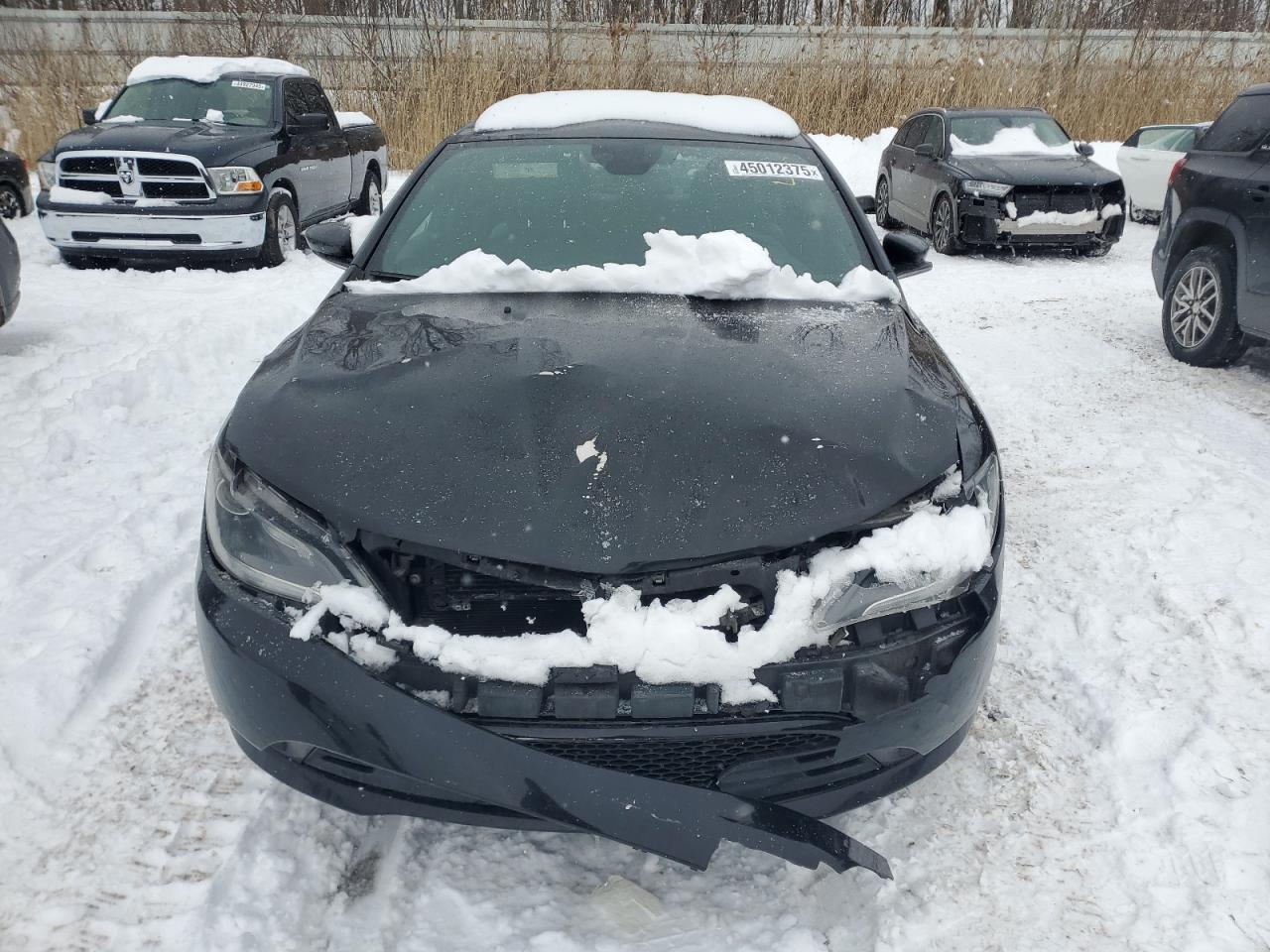 2016 Chrysler 200 - Image 5