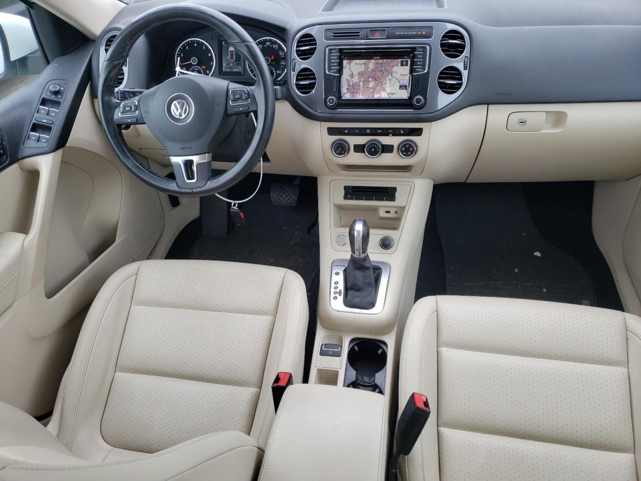 2016 Volkswagen Tiguan - Image 8