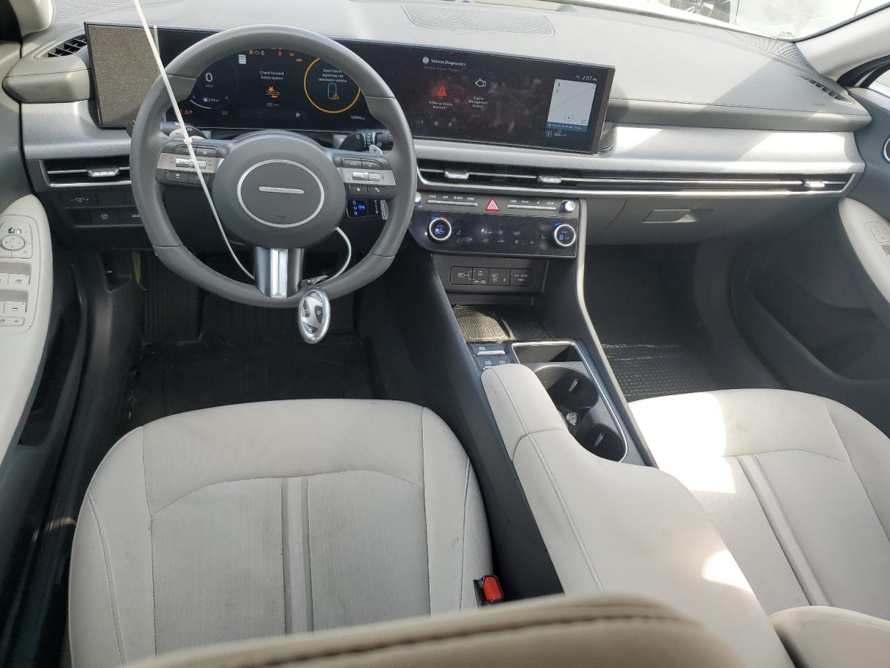 2024 Hyundai Sonata - Image 8