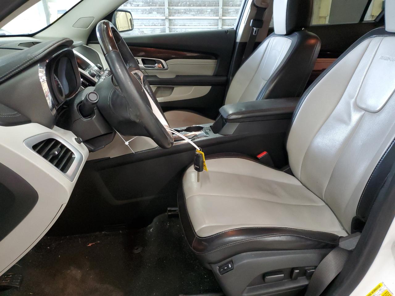 2016 GMC Terrain - Image 7