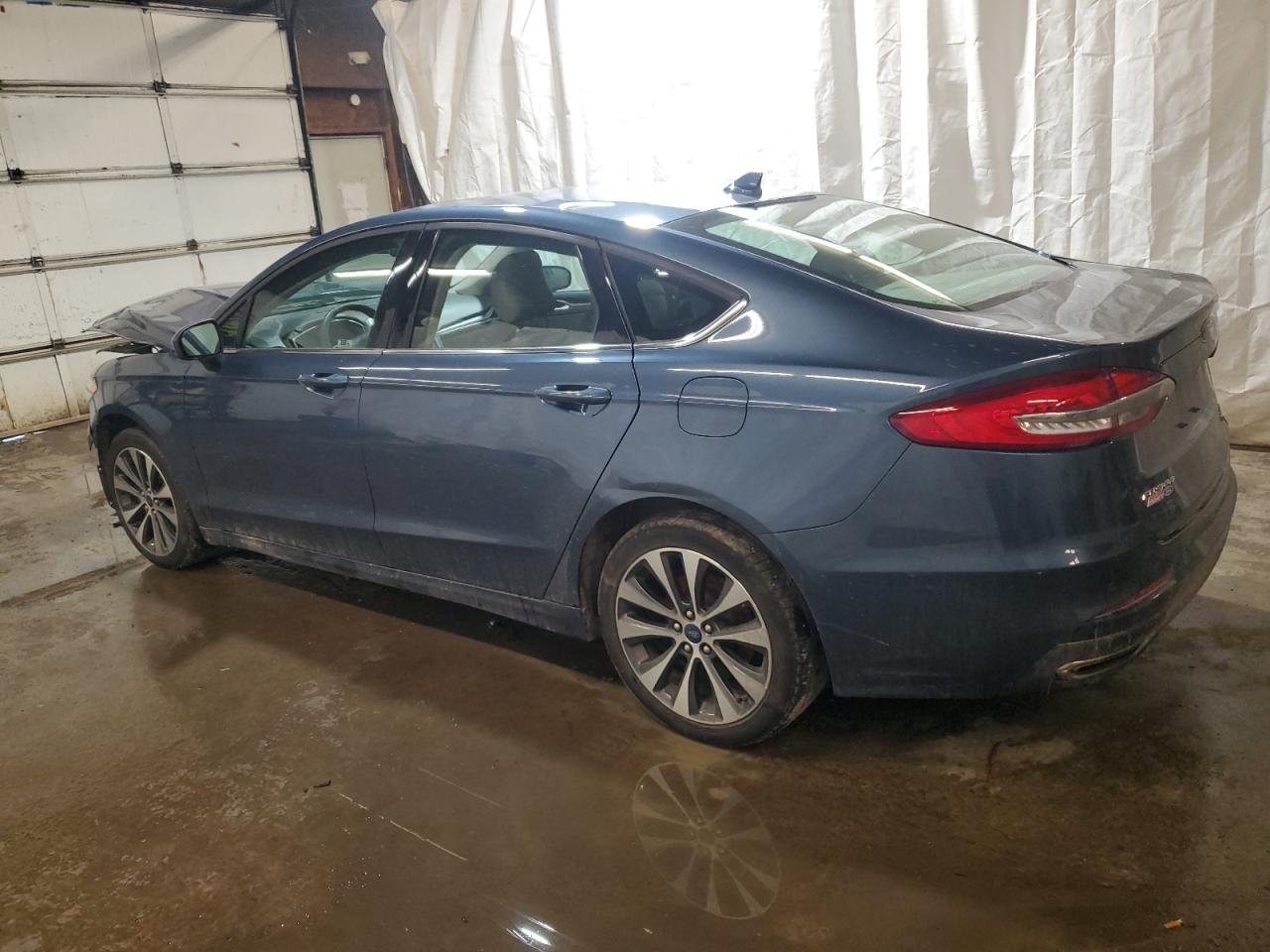 2019 Ford Fusion - Image 2