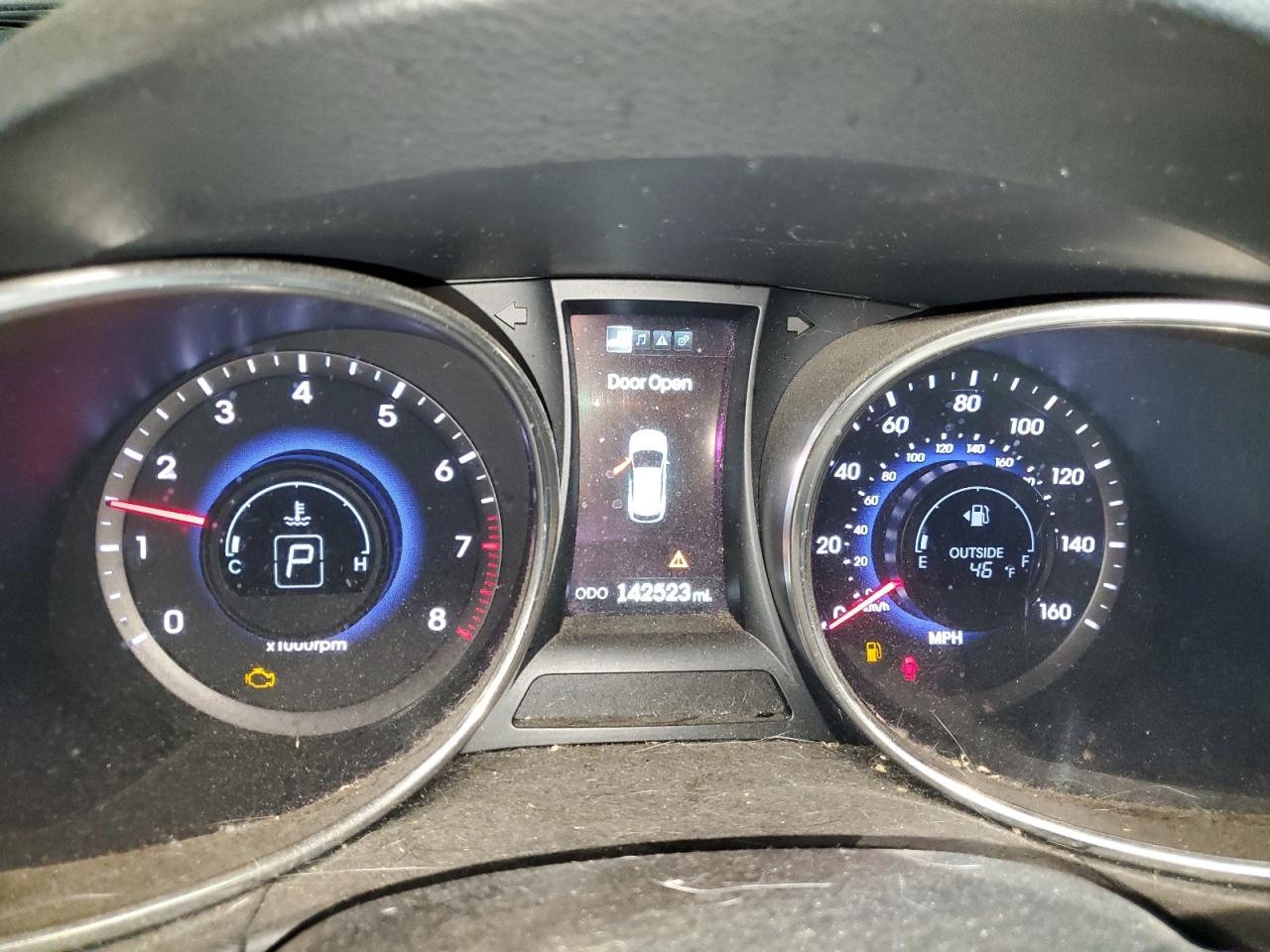 2013 Hyundai Santa Fe - Image 9