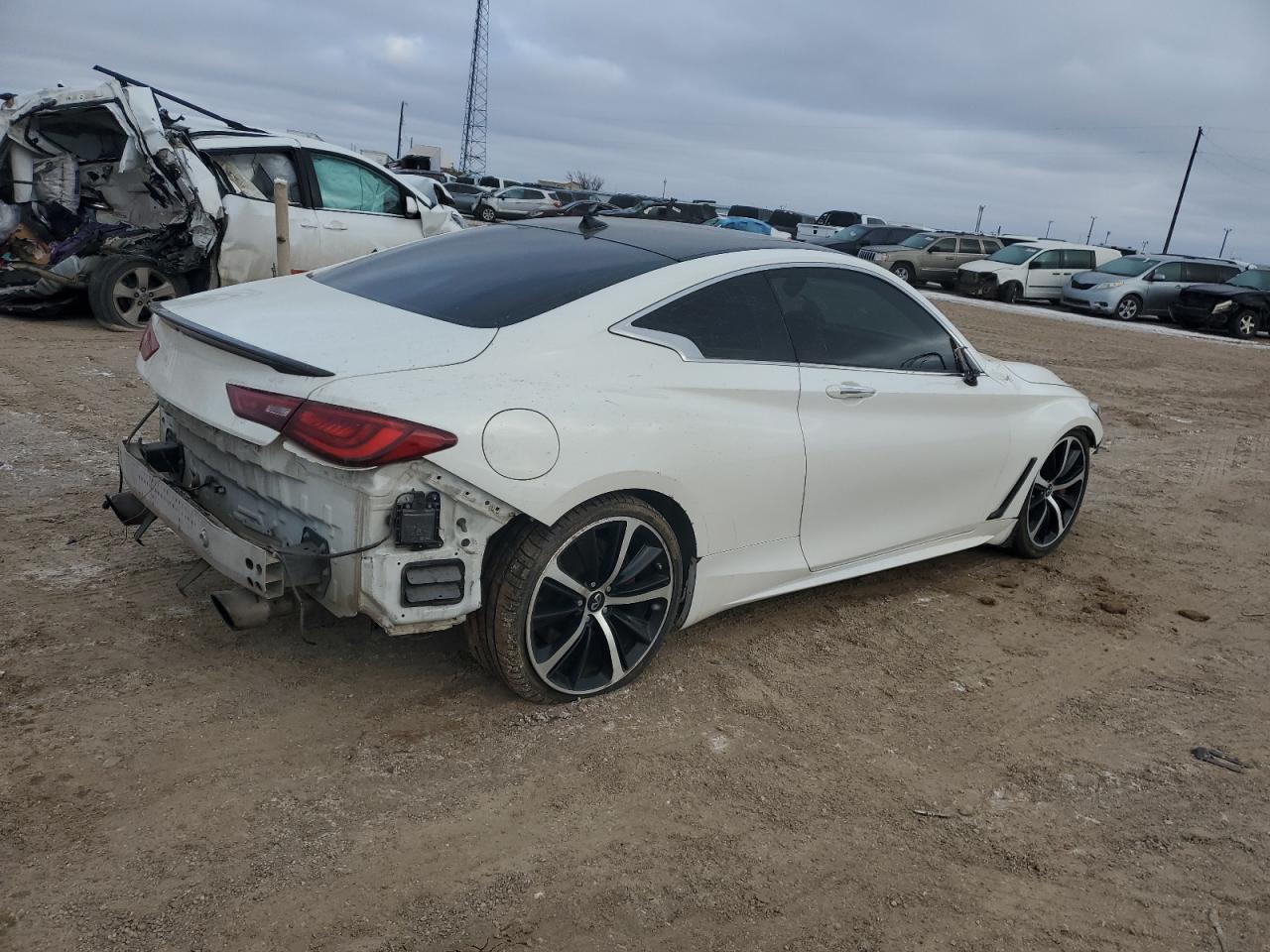 2021 Infiniti Q60 - Image 3