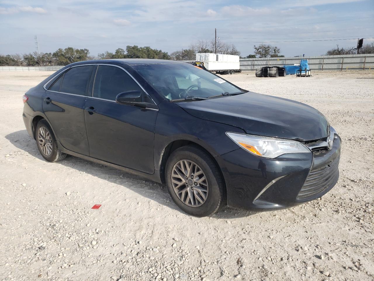 2016 Toyota Camry - Image 4