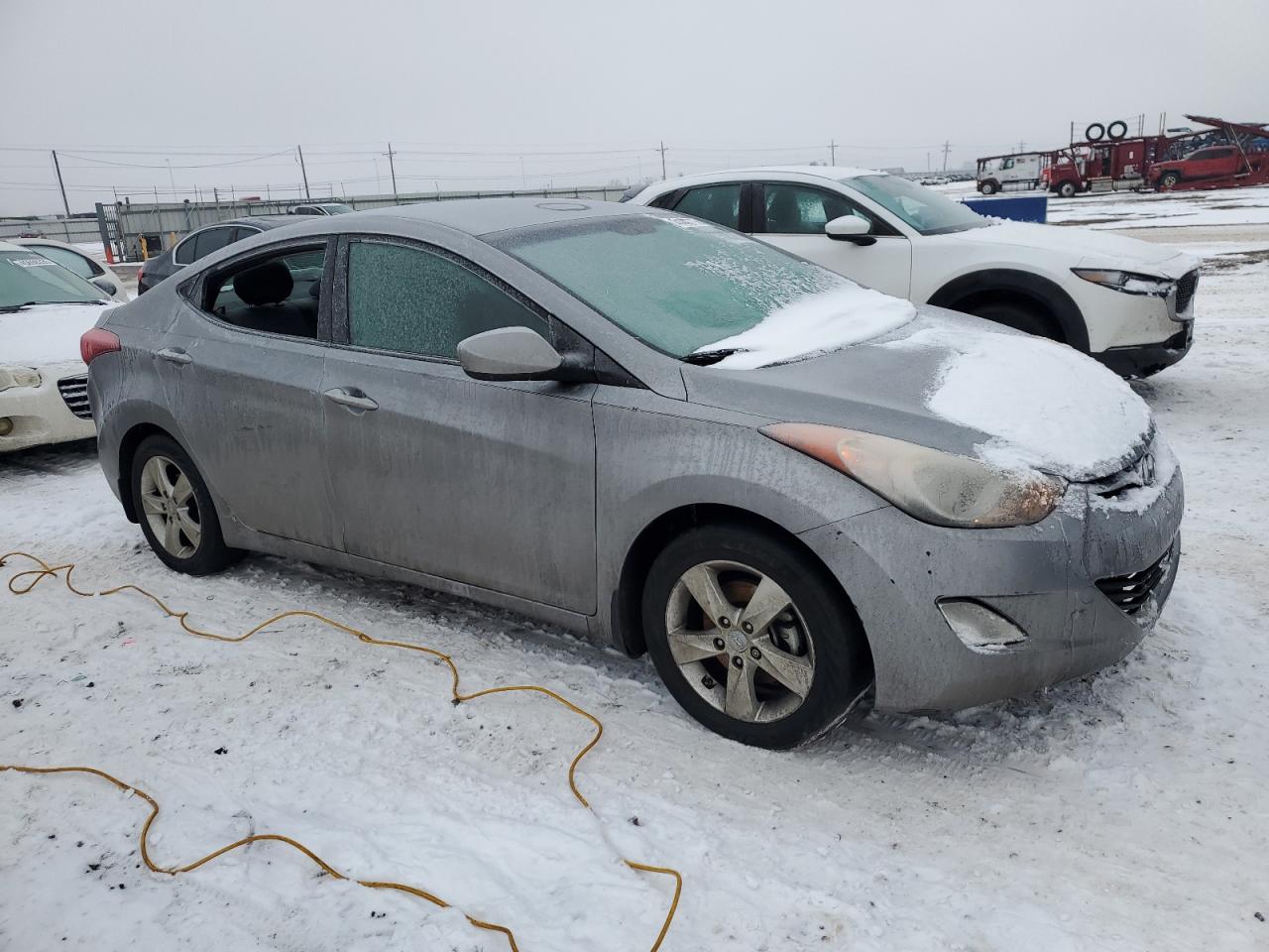 2013 Hyundai Elantra - Image 4