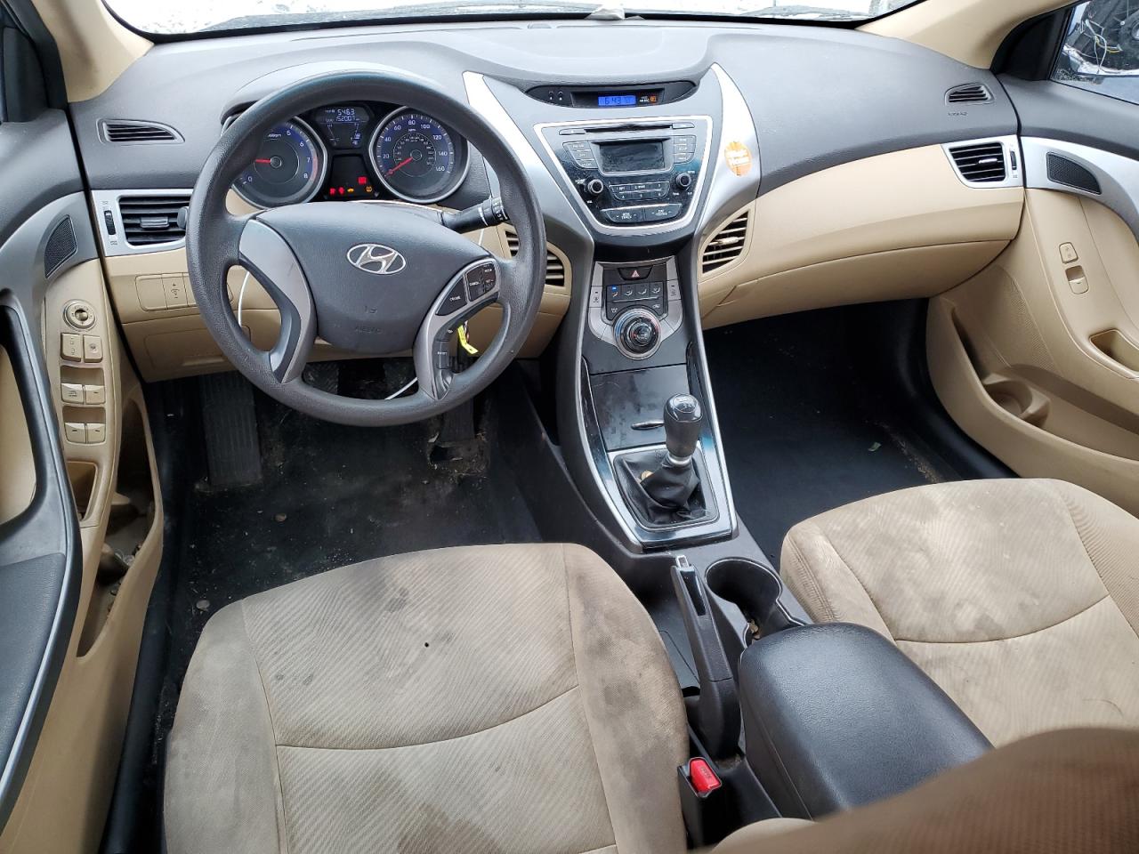 2013 Hyundai Elantra - Image 8