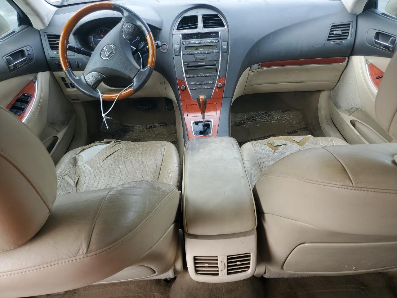 2010 Lexus ES - Image 8