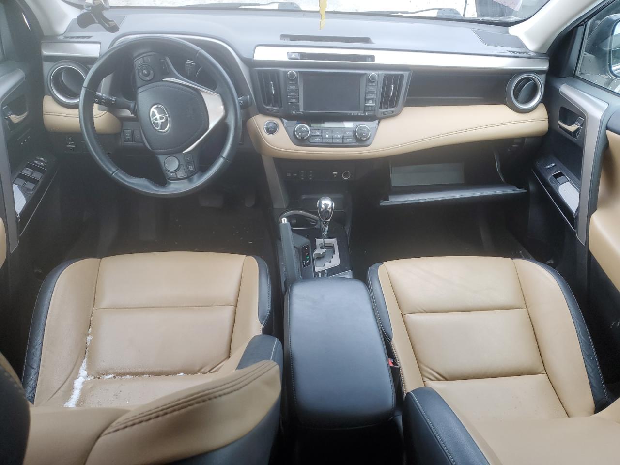 2016 Toyota RAV 4 - Image 8