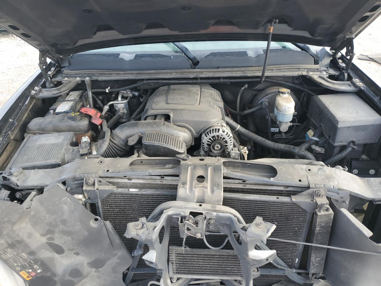 2011 Chevrolet Silverado - Image 11