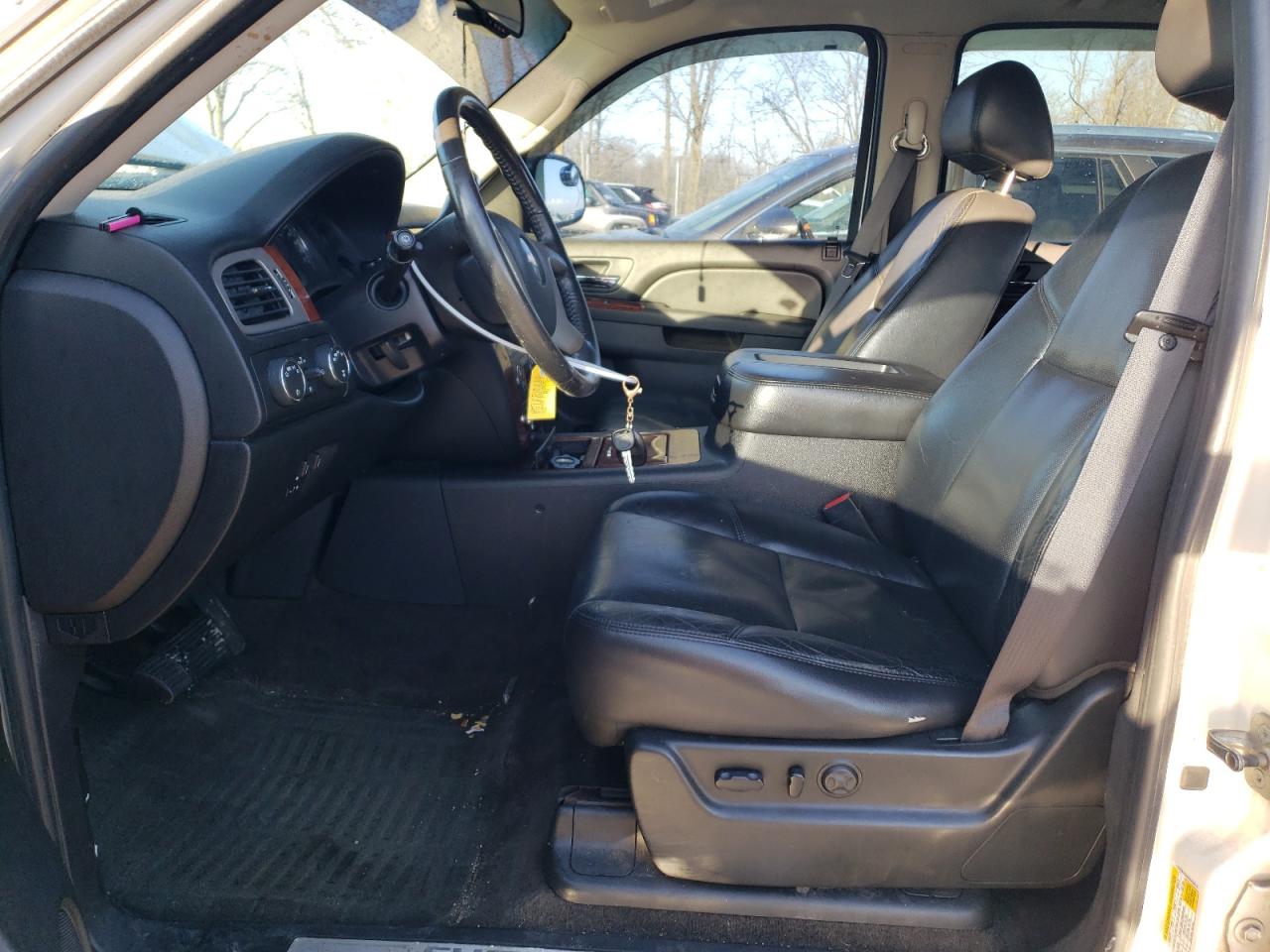 2011 Chevrolet Tahoe - Image 7