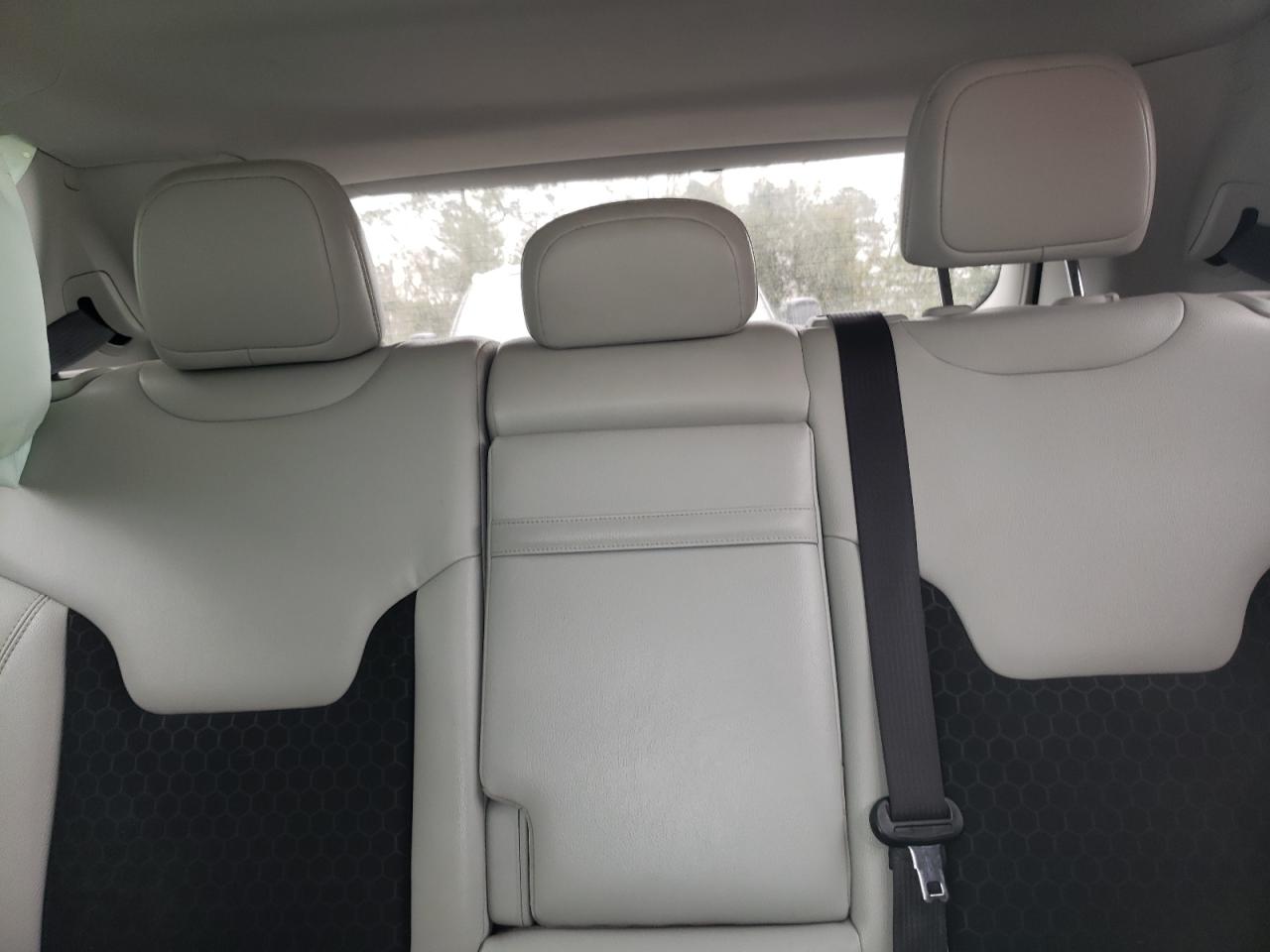 2019 Jeep Compass - Image 10